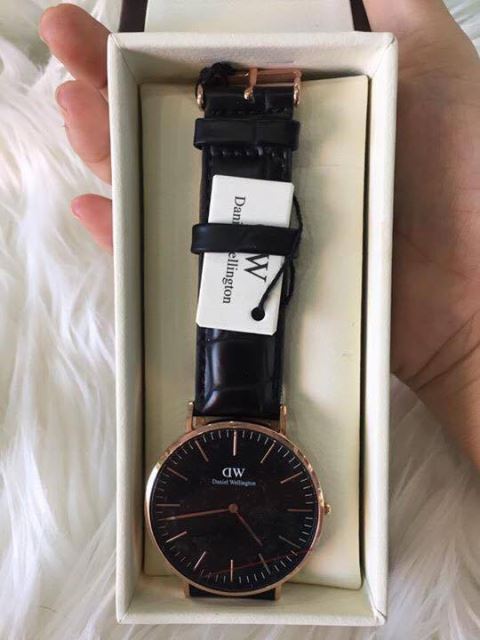 Đồng Hồ Đôi DANIEL WELLINGTON Da Sần Đồng Hồ Đôi DANIEL WELLINGTON Da Sần