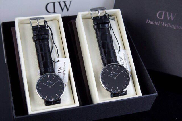 Đồng Hồ Đôi DANIEL WELLINGTON Da Sần Đồng Hồ Đôi DANIEL WELLINGTON Da Sần