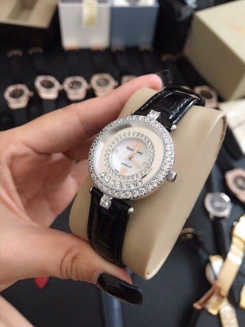 Đồng Hồ Royal Crown Dây Da Hạt Xoay Cao Cấp Đồng Hồ Royal Crown Dây Da Hạt Xoay Cao Cấp