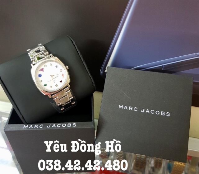 Đồng Hồ Marc Jacobs MJ3548 Màu Bạc Cá Tính