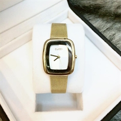 Gucci dây nhuyễn mặt vuông(GC002)