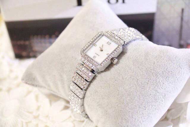 Bee Sister Mặt Vuông Đính Hạt Tuyệt Đẹp BSP03