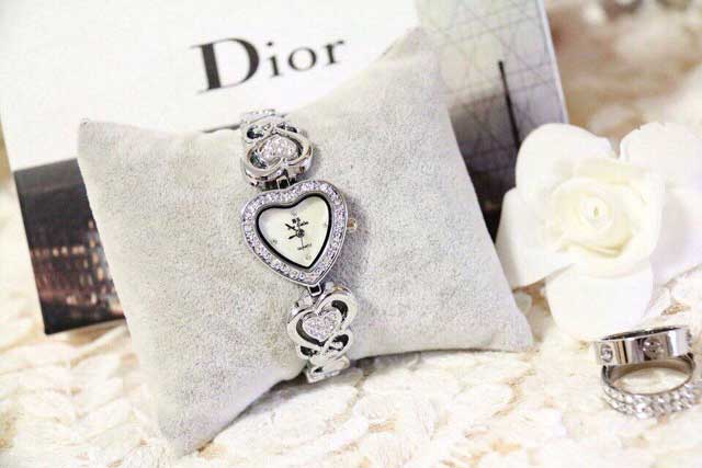 Bee Sister Hình Trái Tim Tuyệt Đẹp Cho Phái Nữ BSP02