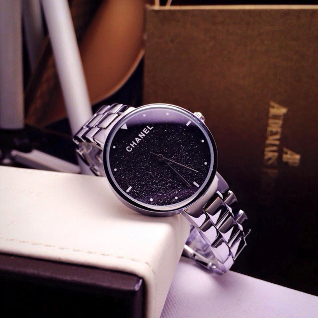 Đồng Hồ Chanel Nữ Mặt Kim Tuyến - CN12