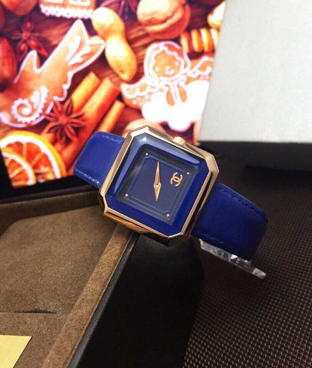 Đồng Hồ Chanel Dây Da Mặt Vuông Siêu Đẹp CN17