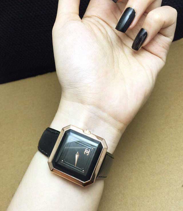 Đồng Hồ Chanel Dây Da Mặt Vuông Siêu Đẹp CN17