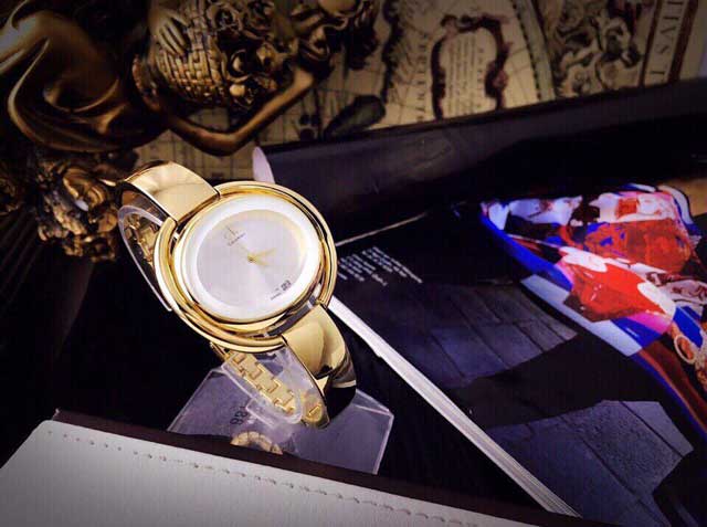 Đồng Hồ Nữ CK Kiềng Độc Lạ CK06