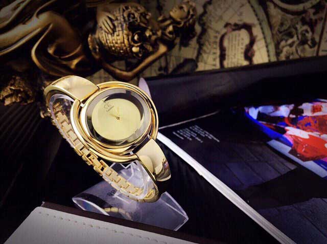 Đồng Hồ Nữ CK Kiềng Độc Lạ CK06