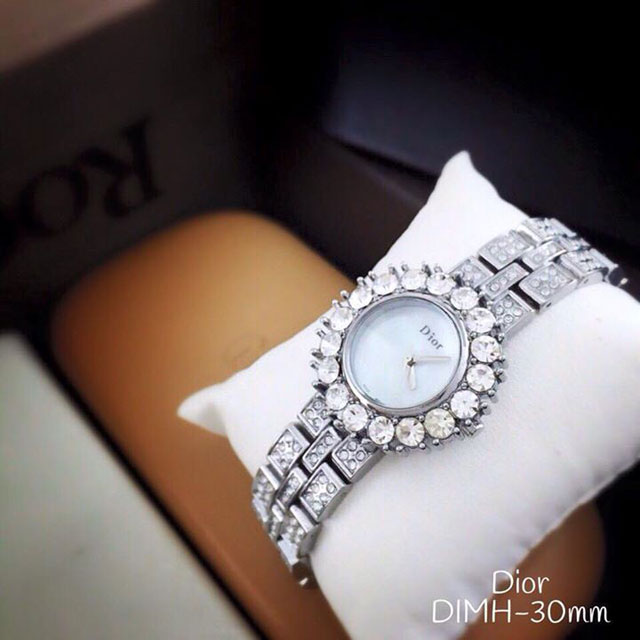 Đồng Hồ Dior Viền Đính Đá Sang Trọng
