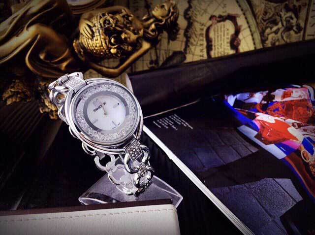 Đồng Hồ Swarovski Mặt Oval Bảng To SW05