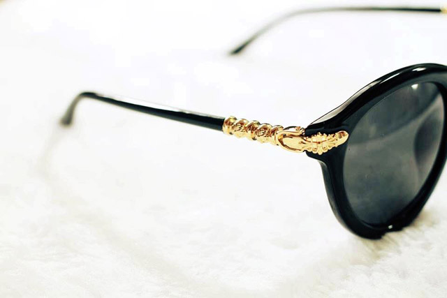 Mắt Kính Karen Walker Phiên Bản Mới Vô Cùng Nữ Tính 